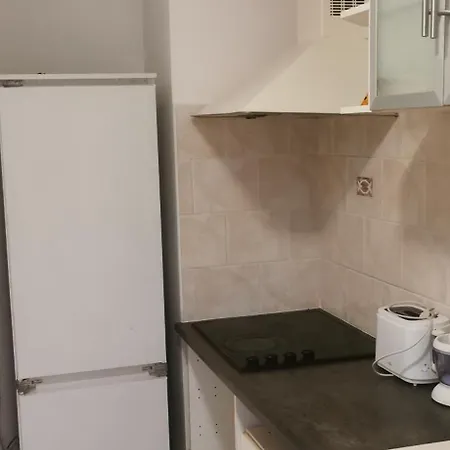 3 Pieces A 10 Minutes De Cannes