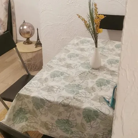 3 Pieces A 10 Minutes De Cannes * Le Cannet